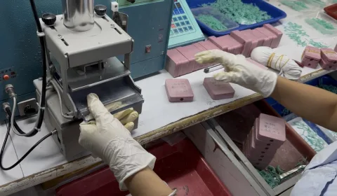 Prototyping & Rubber Molding at the Icevana factory